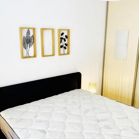 Apartment Square Juan-les-Pins